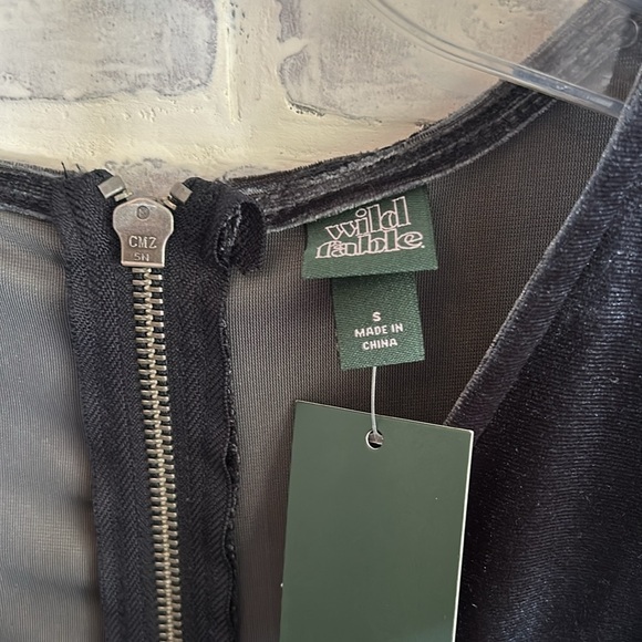 NWT Wild Fable Gray Long Sleeve Soft Velvet Mini Dress V Neck Holiday Womens Sm - Picture 5 of 11